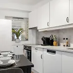 Family Friendly 3br - Quiet Area - Behind Bryggen Appartement