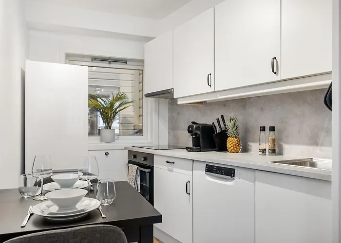 Family Friendly 3br - Quiet Area - Behind Bryggen Apartment